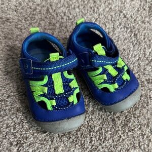 Stride Rite Blue and Neon Green Baby water shoes-size 4